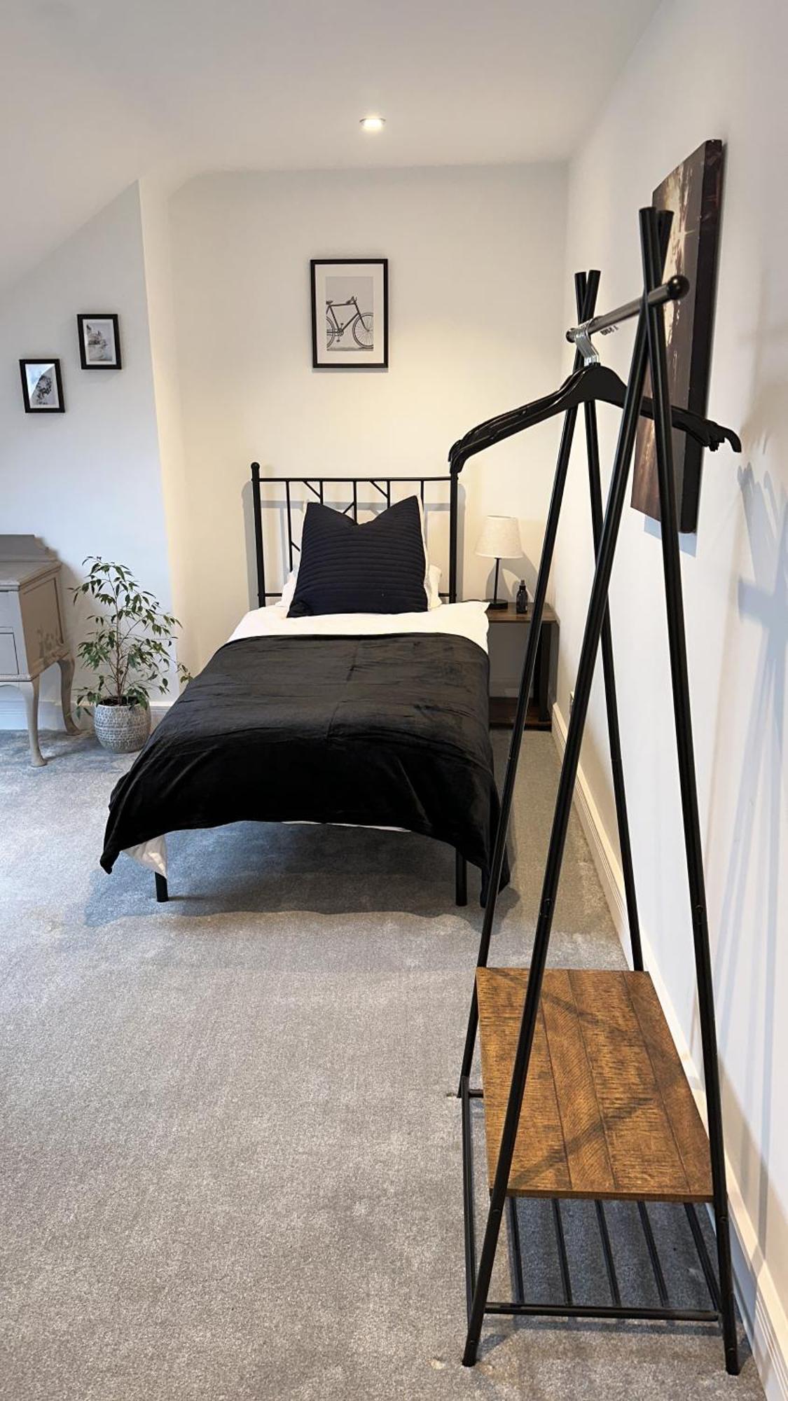 Modern Harrogate House Sleeps 10, Cinema Room & Hot Tub 外观 照片