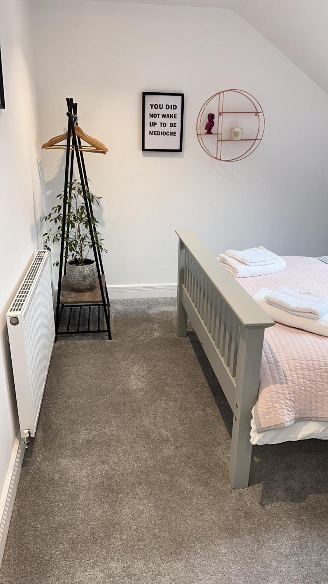 Modern Harrogate House Sleeps 10, Cinema Room & Hot Tub 外观 照片